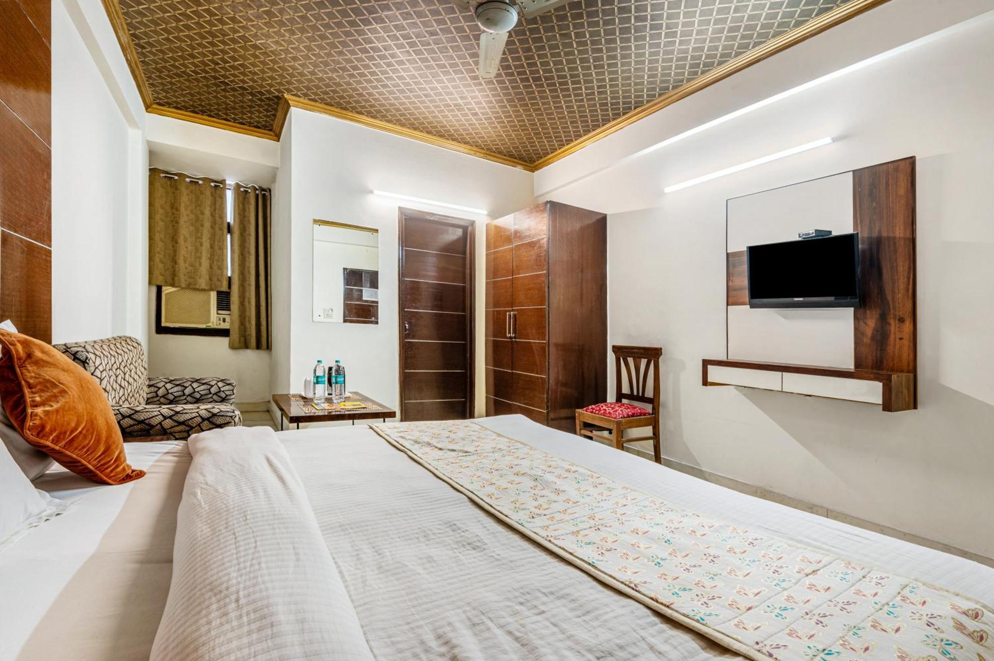 Hotel Nice Palace Delhi  Exterior foto